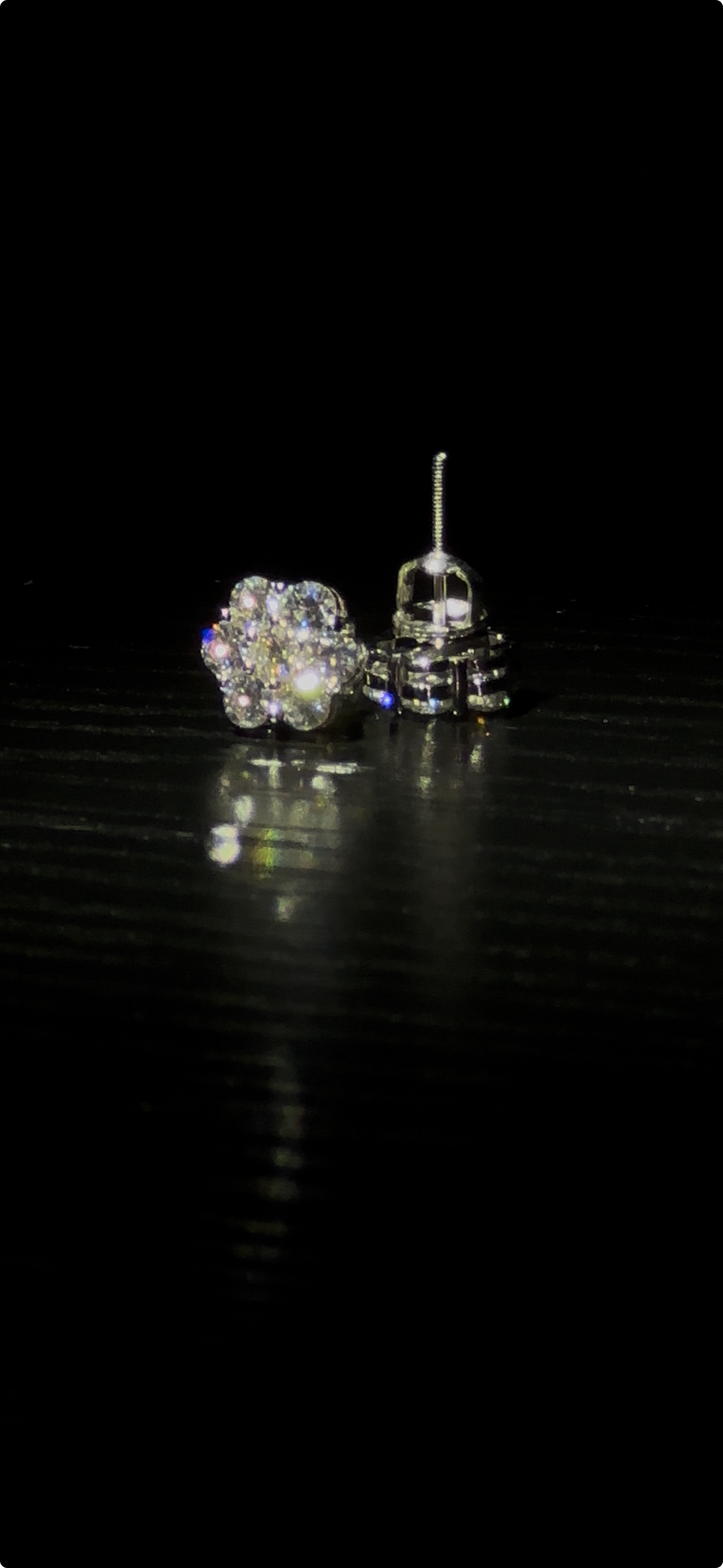The VVS Rosette Cluster Studs